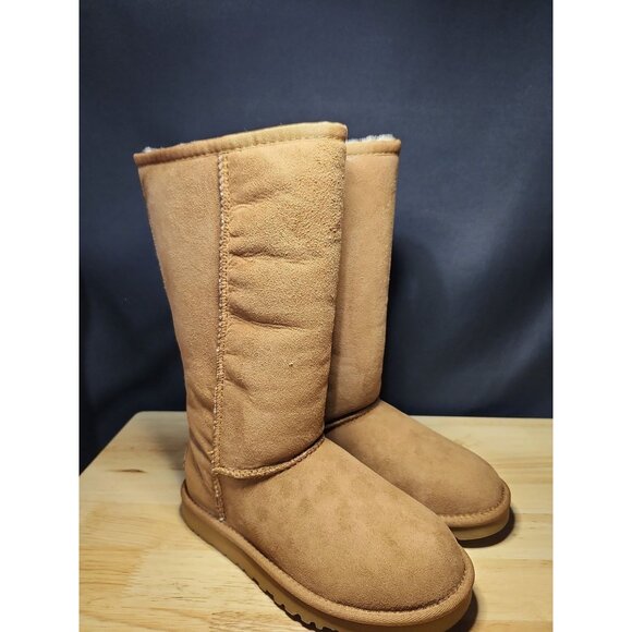 UGG boot k classic tall size 1 - Picture 3 of 8
